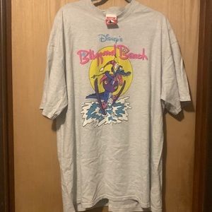 Vintage 1990s Disney's Blizzard Beach Gray Cotton T-shirt. Ice Gator